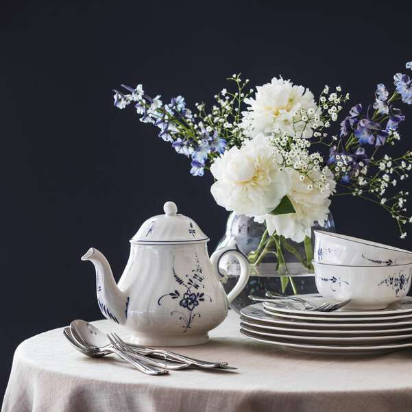 Old Luxembourg Teapot 1.10L