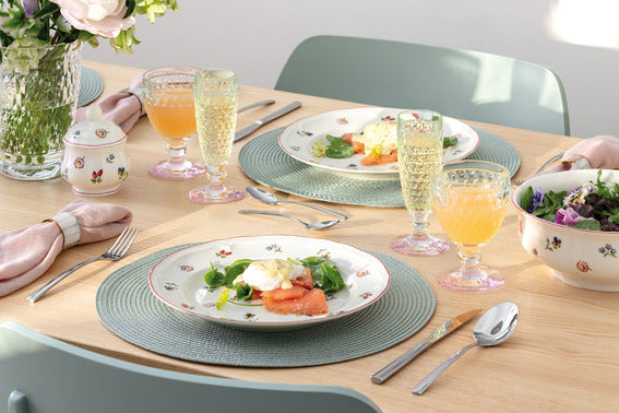 Petite Fleur Flat Plate 26cm