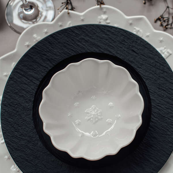 Manufacture Rock Black Flat Plate 27cm