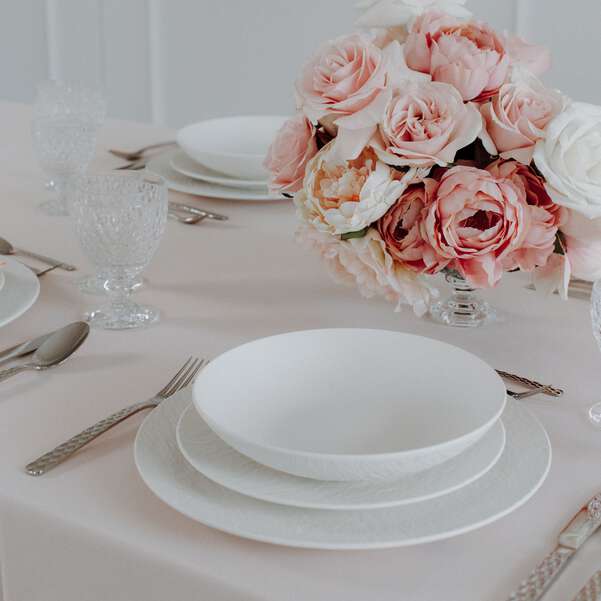 Manufacture Rock Blanc Universal Plate Coupe